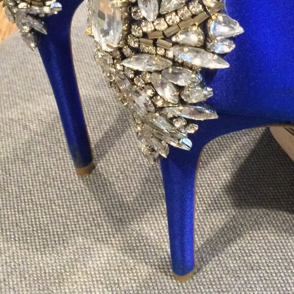 Badgley Mischka Women's Kiara Peep Toe Satin Platform High-Heel Pumps - Picture 7 of 11